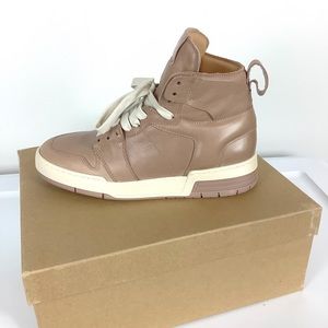 Steve Madden Tan High-Top Sneakers